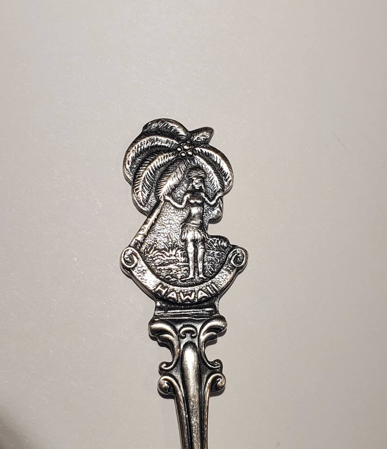 Hawaii Souvenir Spoons Lot of 5 Silverplated and Stainless Steel