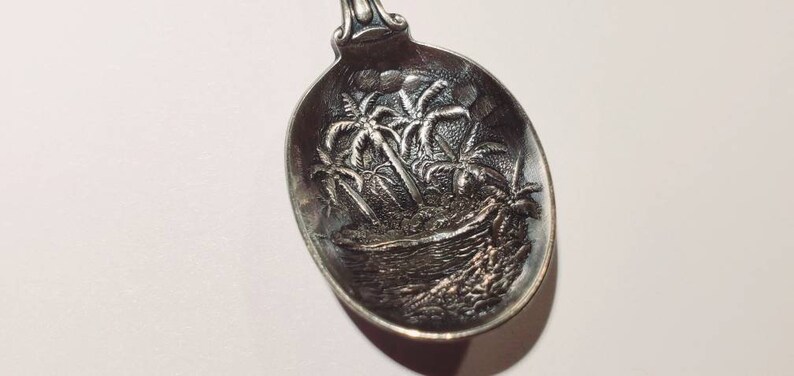 Hawaii Souvenir Spoons Lot of 5 Silverplated and Stainless Steel