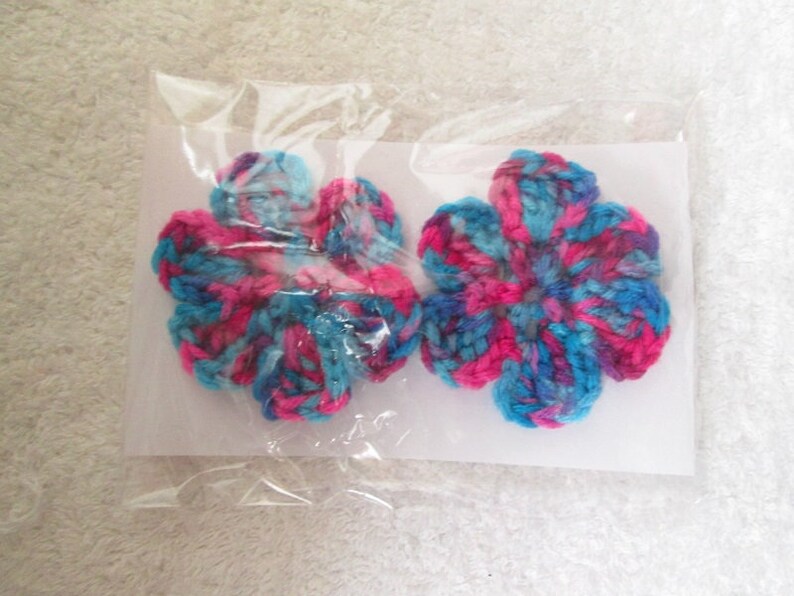 Buy More and Save More Up to 20/% off~~Hand Crochet 5 or 6 Petal Hawaiian Flower Hair Clips~Come in Set of 2.5~Macaw 2