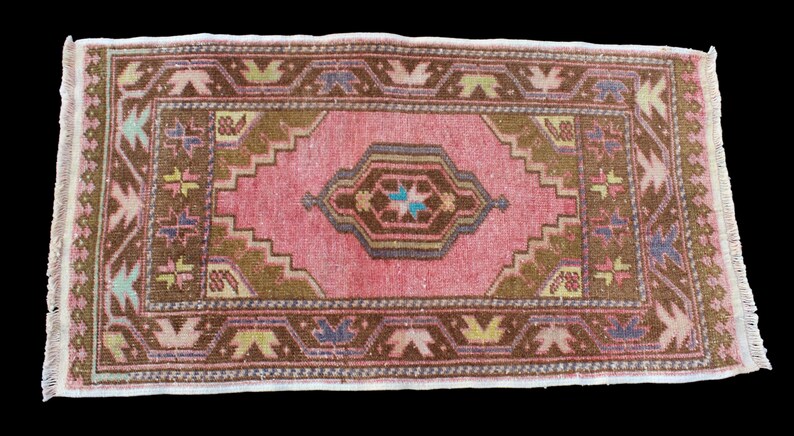 Tribal Decorative Small Rug Pale Color Distressed Vintage Door Mat 3x2 feet Turkish Handwoven Wool Bath Mat Traditional Organic Door Mat