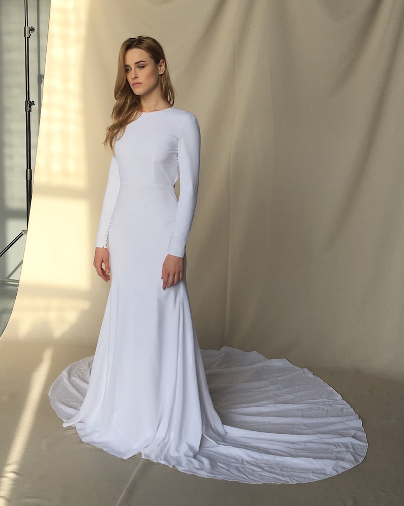 modern crepe wedding dresses