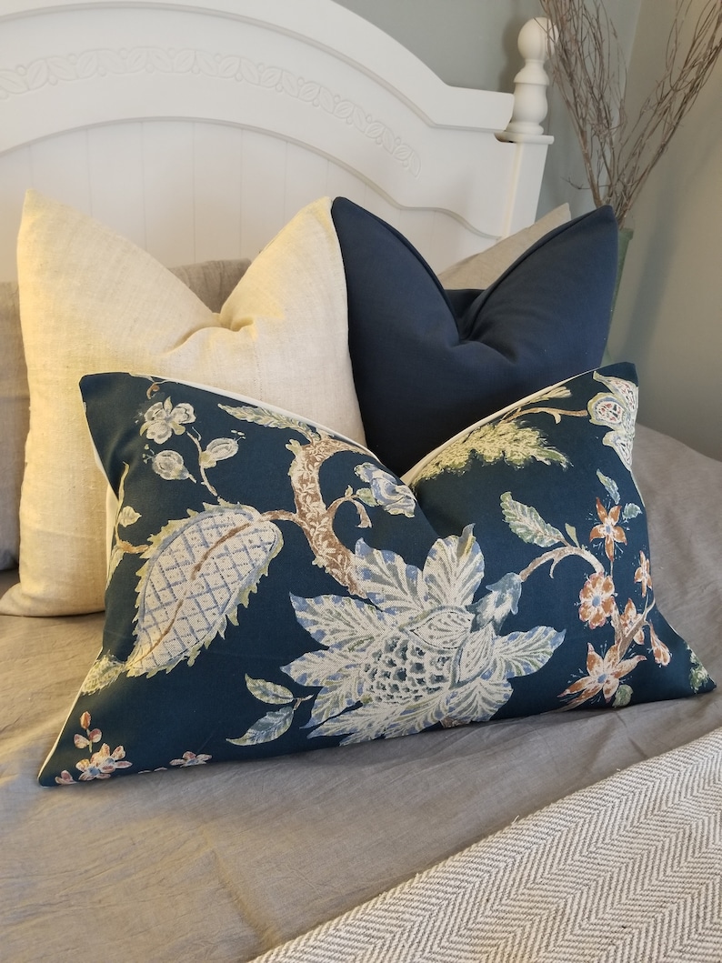 Florals.Dark Blue.Pillowcovers.Toss Pillow.Throw Pillows..Slipcovers.Pillow Cover.Home Decor.Floral.Branch