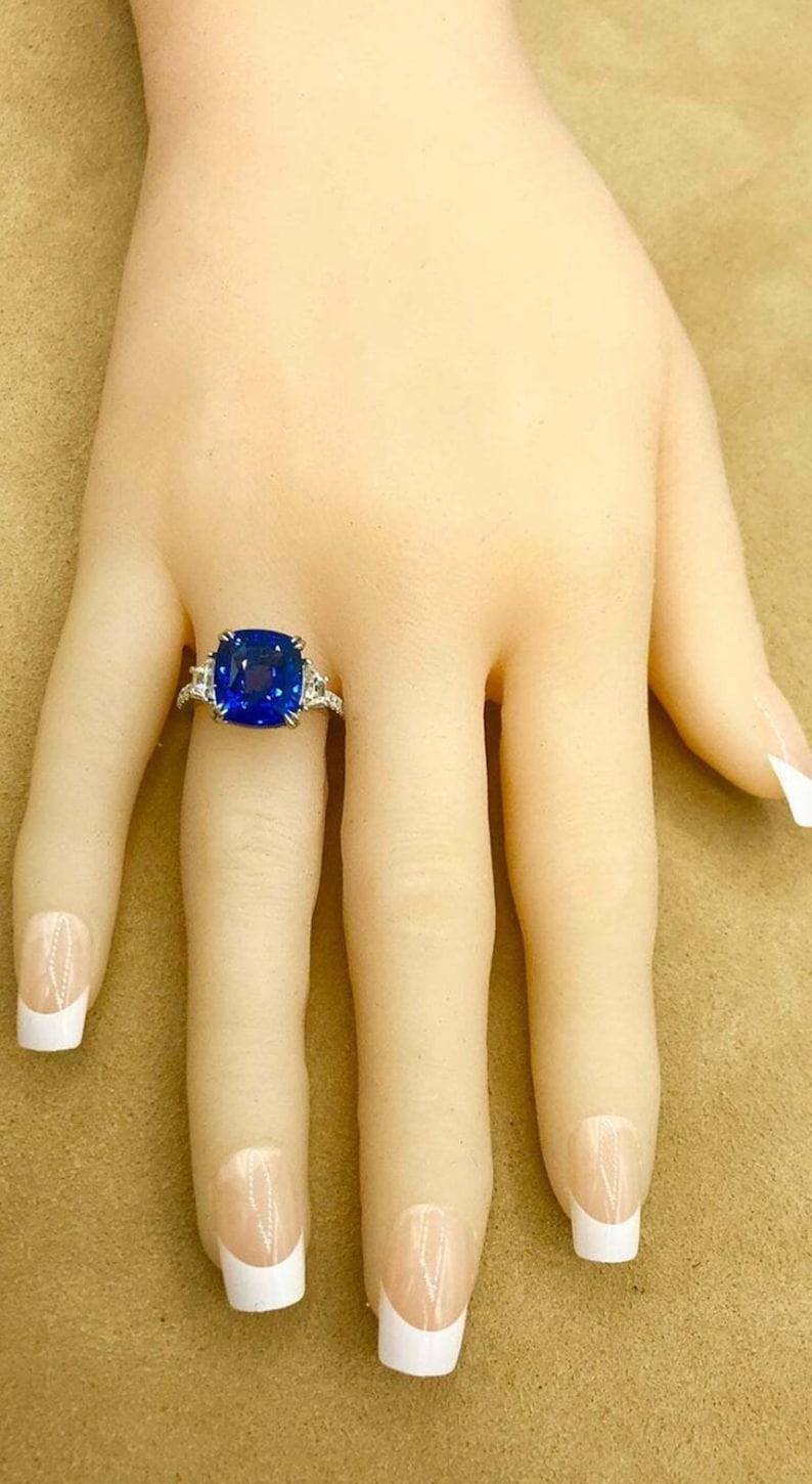 Three Stone With Accent Ring Cushion Cut Sapphire /& Diamond Engagement Ring Prong Setting Woman/'s Wedding Ring Solitaire With Accent