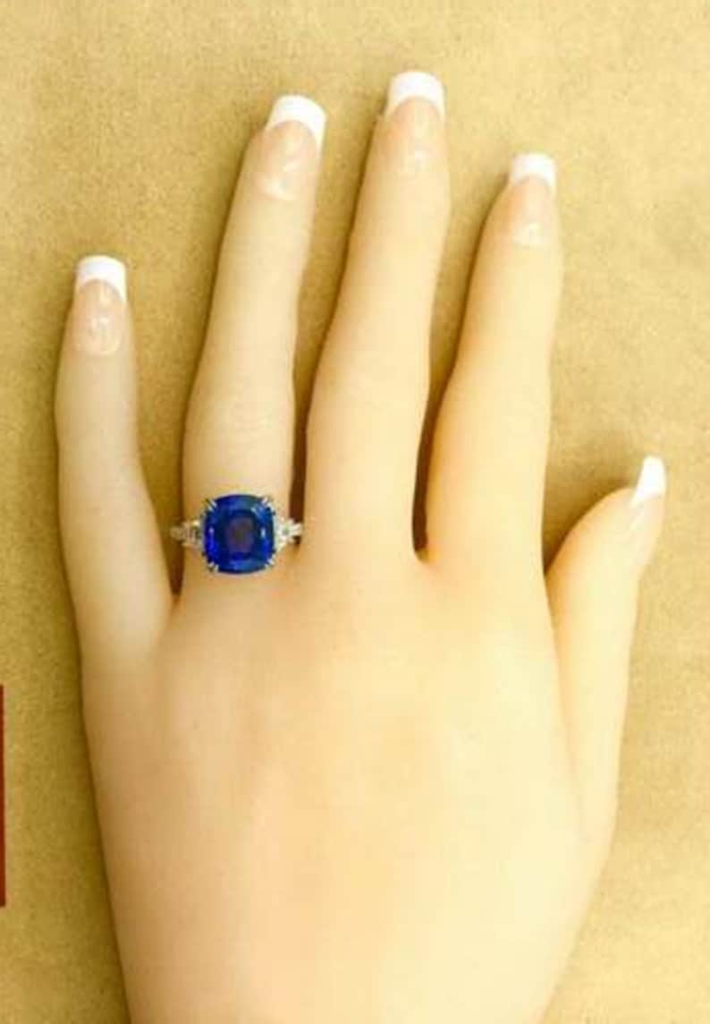 Three Stone With Accent Ring Cushion Cut Sapphire /& Diamond Engagement Ring Prong Setting Woman/'s Wedding Ring Solitaire With Accent
