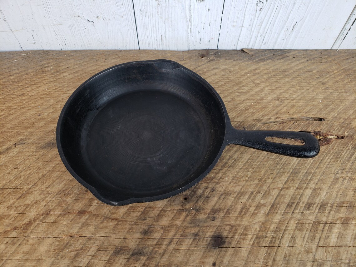 Vintage Cast Iron Skillet 6 1/2 Taiwan Pan Cookware Etsy