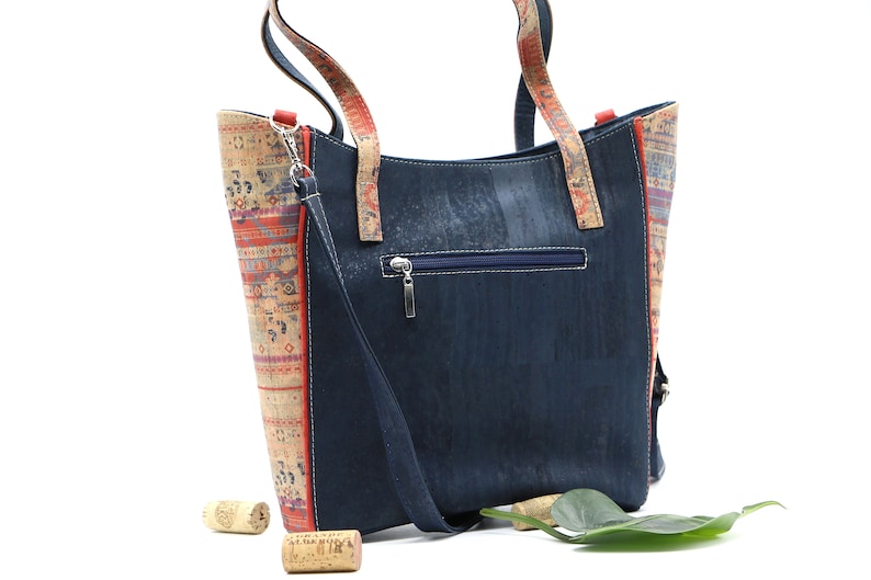 Cork handbag KAJA blue-#cork #handbag #nachhaltig #vegan #shoulderbag #crossbodybag #umh\u00e4ngetasche #Natur #nature #wood #kork