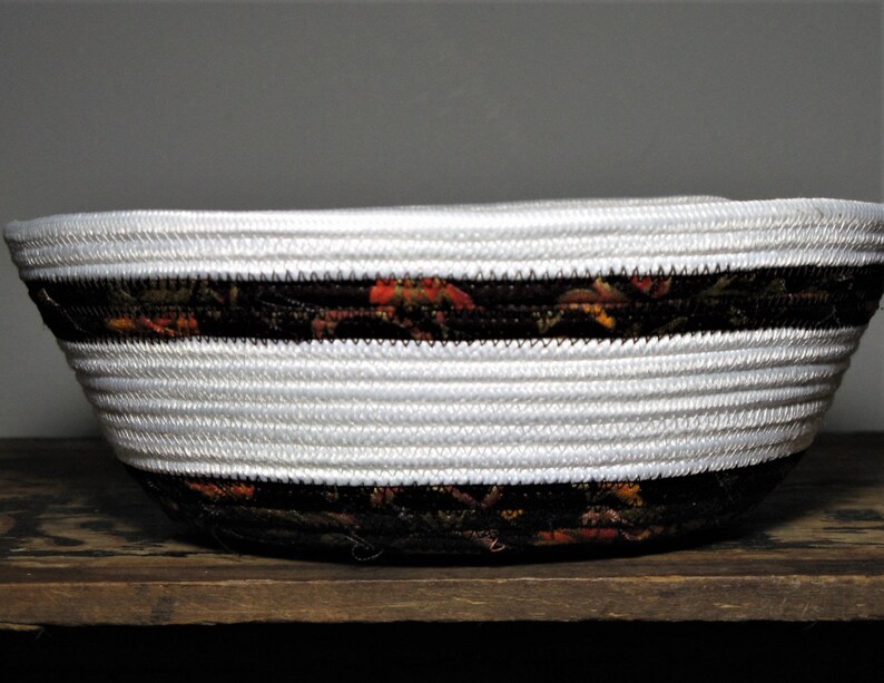 Unique Round Rope Baskets fruit bowl Gift Bowls gift Basket Brown-Orange-White Bowls