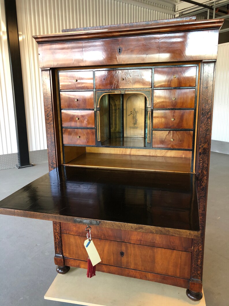 1840 desk with hidden compartments