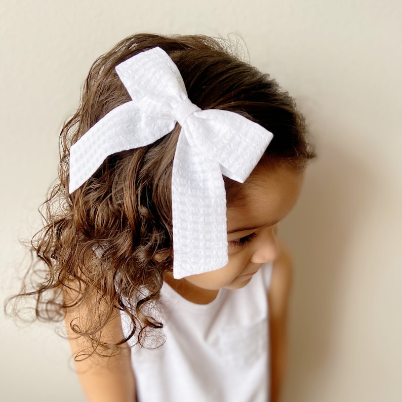 The Gracie Bow: White Silk Seersucker Bow Little Girls | Etsy