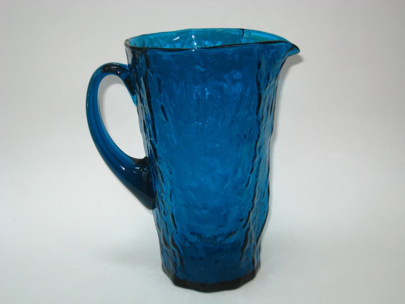 9 Mid Century Water Jug Morgantown Glass Crinkle SAN JUAN 54 oz Pitcher in PEACOCK Blue