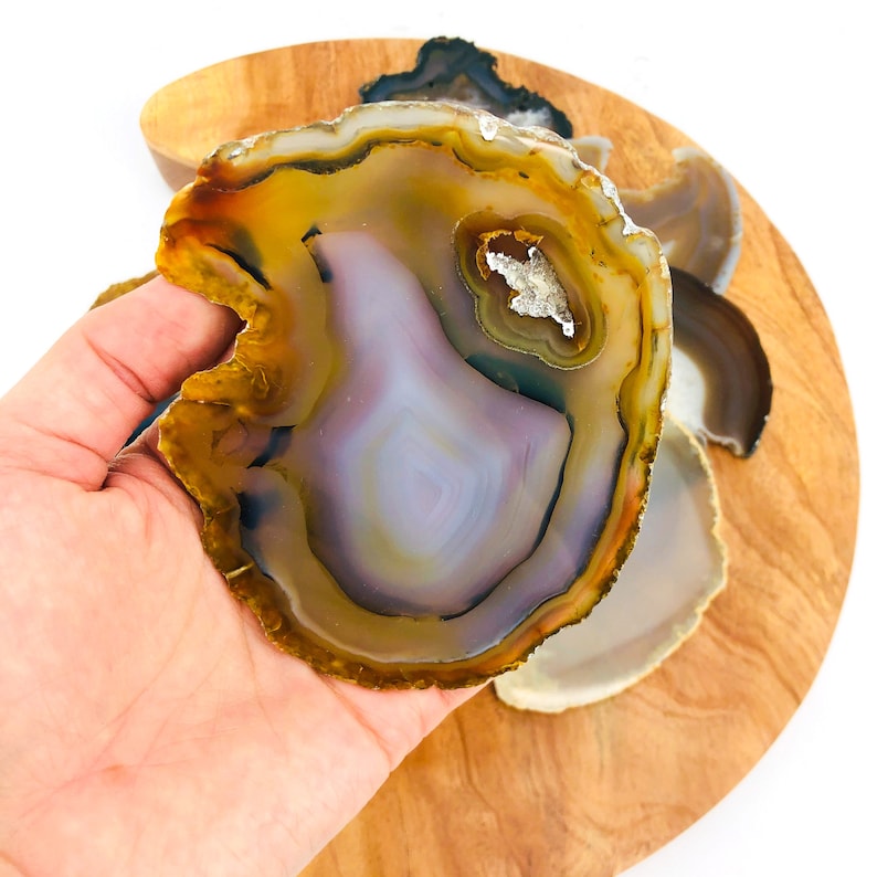 Set of 10 Agate Slices LB600-12 Natural and Black Assorted Colors