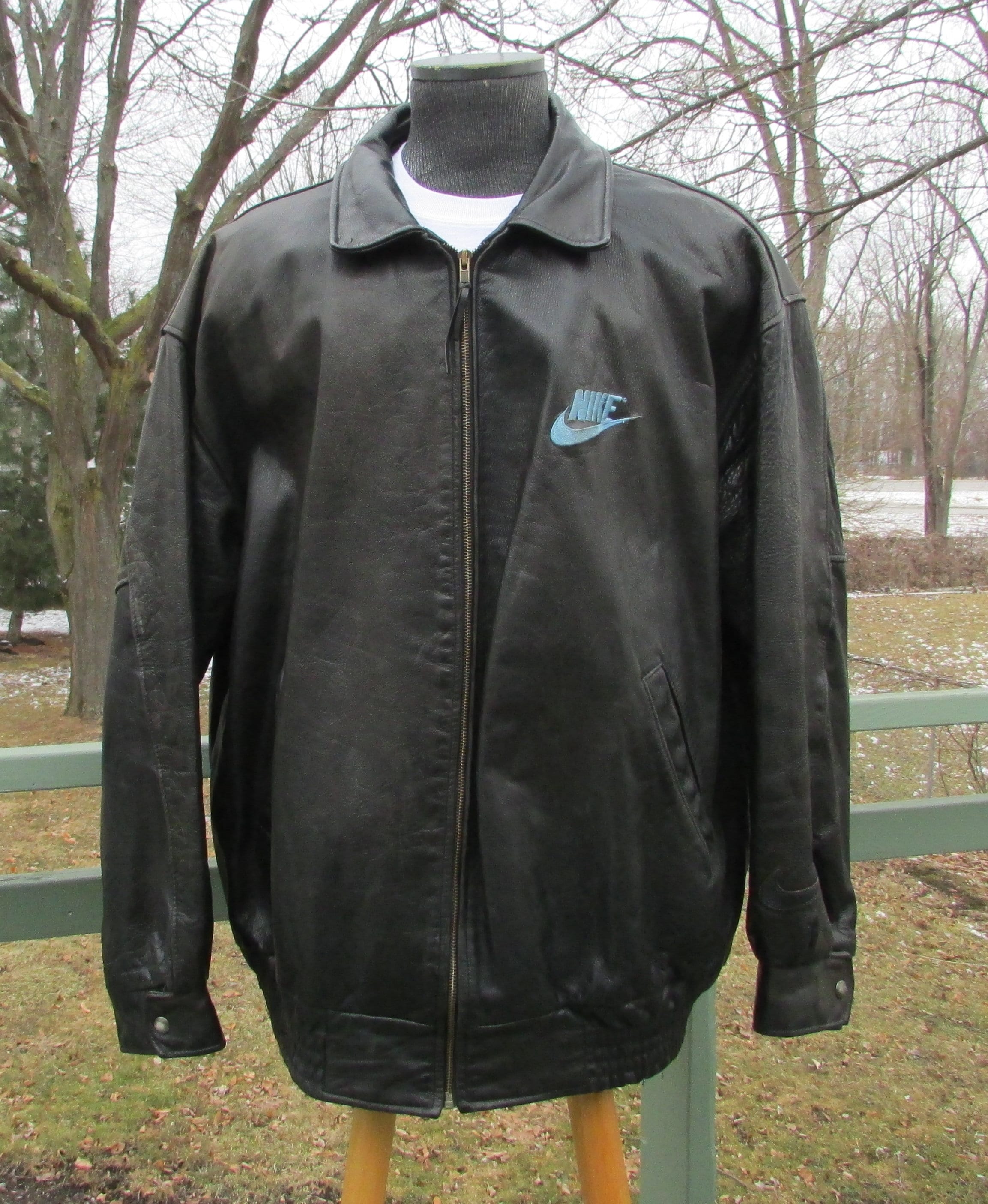 nike leather bomber